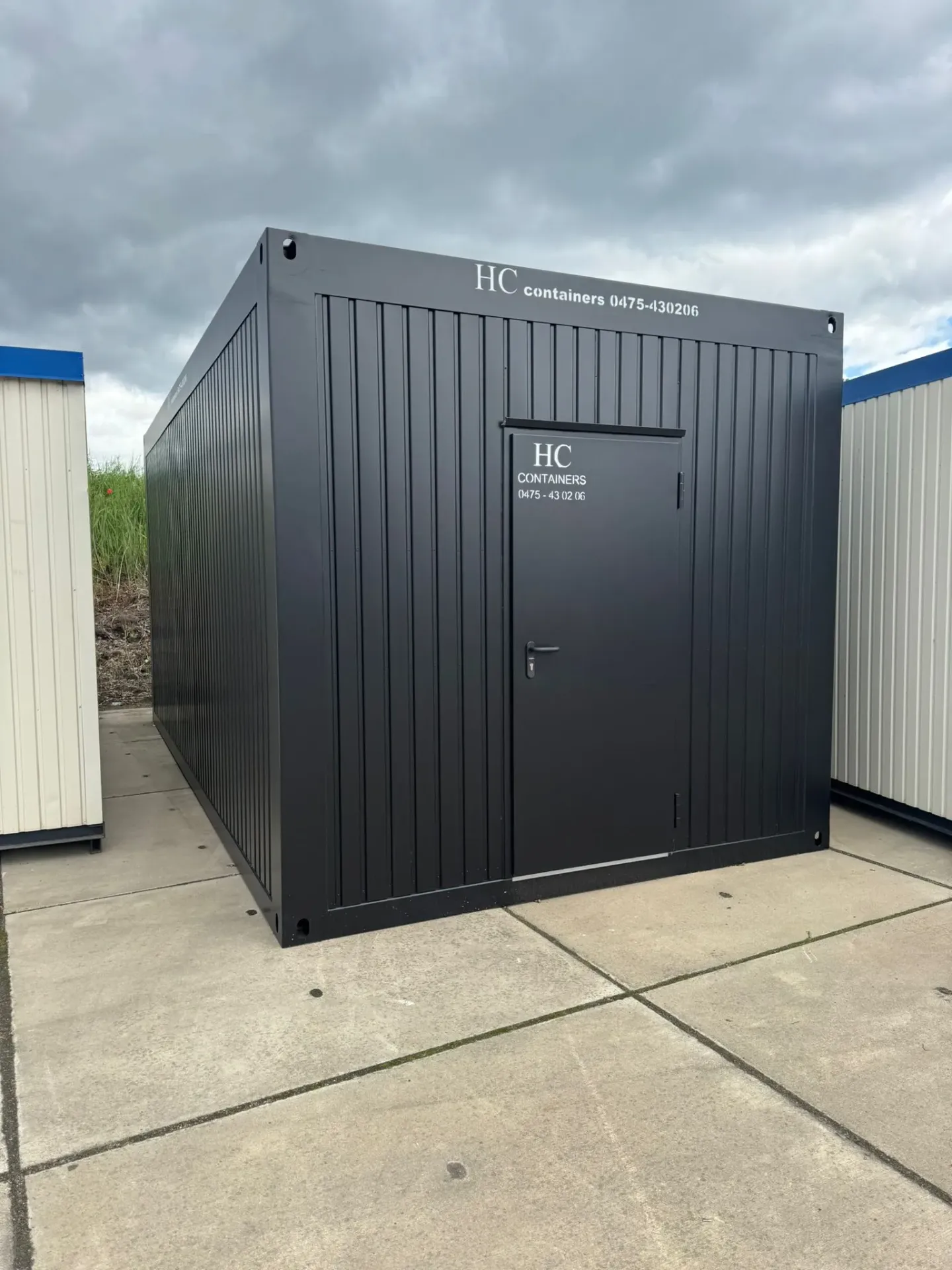 Nieuwe bureelcontainer 6m x 3m*